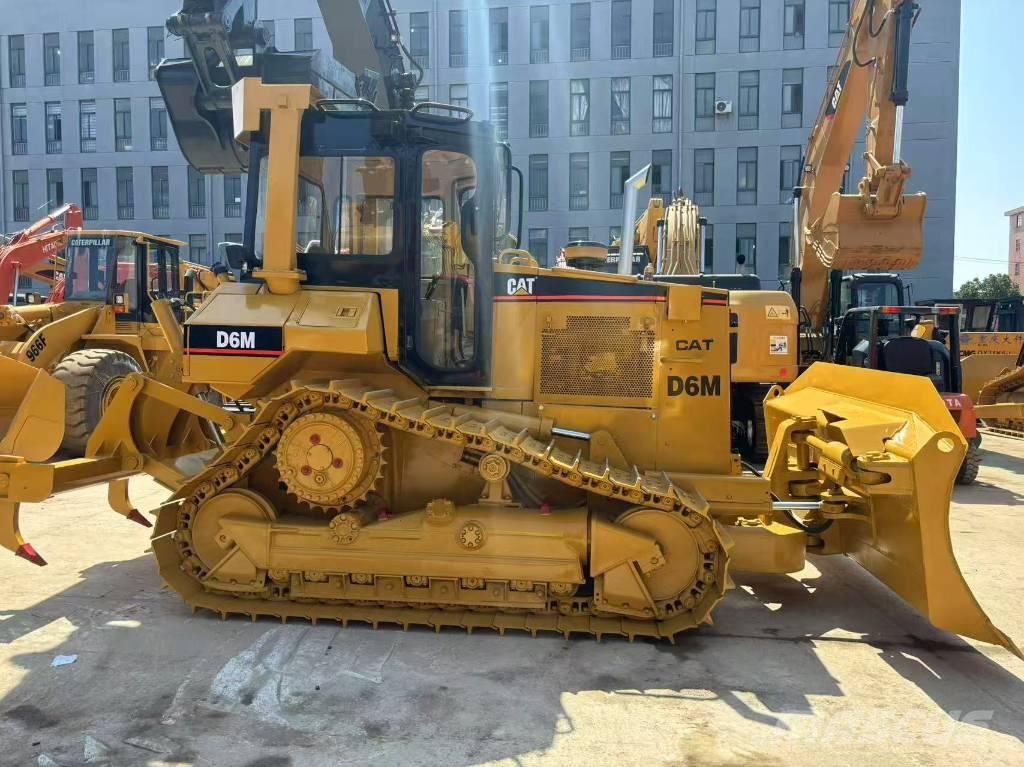 CAT D 6 M lánctalpas dózerek