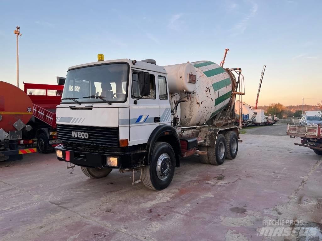 Iveco 330-30 Betonkeverők/Betonpumpák
