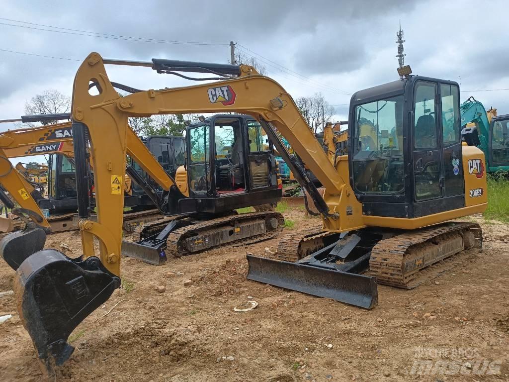 CAT 306E2 Mini kotrók < 7t