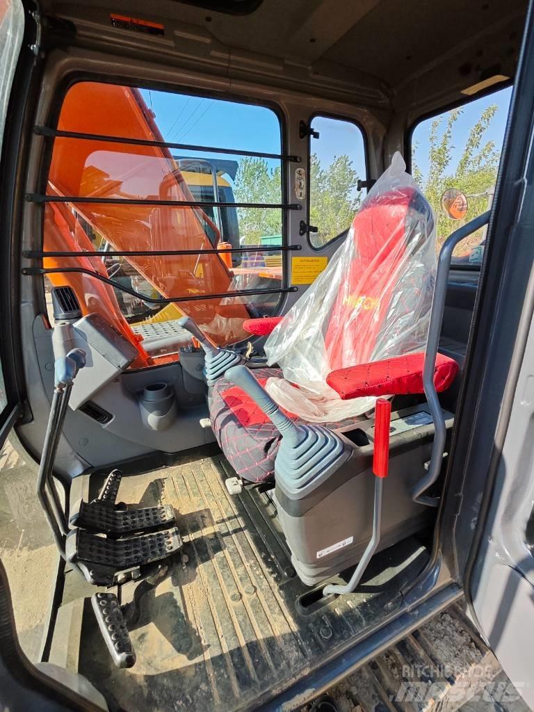Hitachi ZX 120 Lánctalpas kotrók