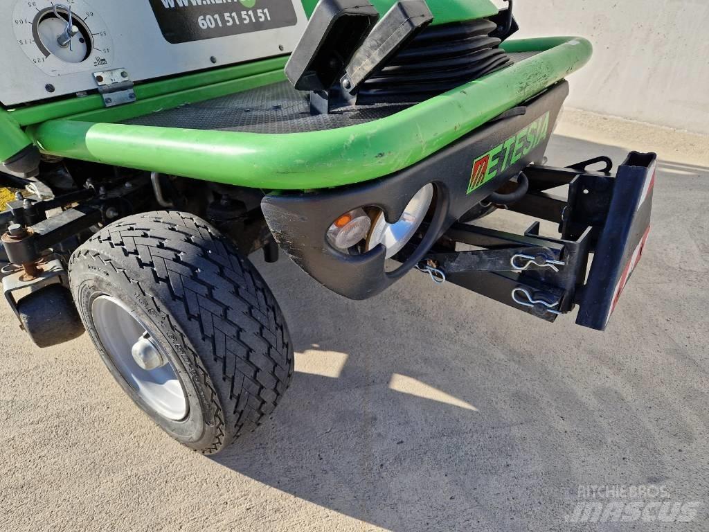 Etesia 124D Vontatott pázsitnyírók