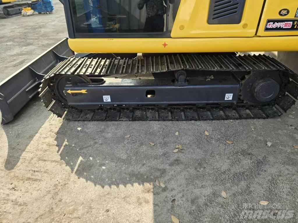 Komatsu PC 70 Mini kotrók < 7t