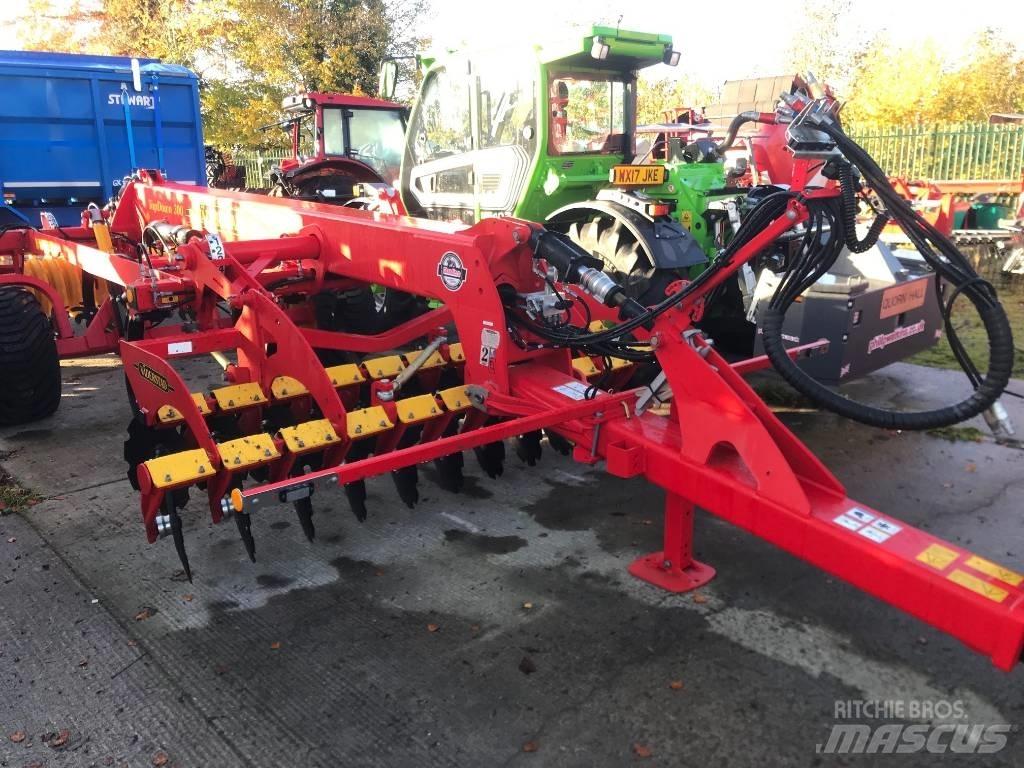 Väderstad TD300 Kultivátorok