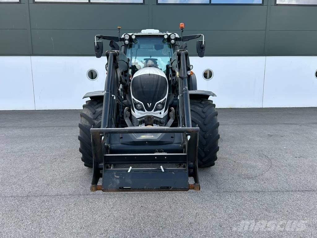 Valtra N 174 Traktorok