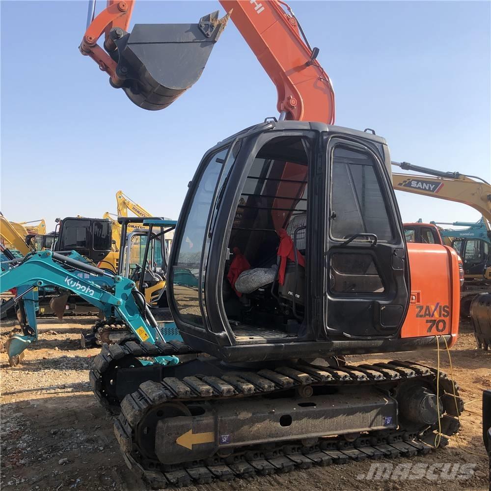 Hitachi ZX70-5A Közepes (midi) kotrók 7 t - 12 t