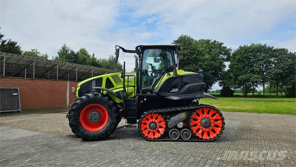 CLAAS Axion 930 TT Traktorok