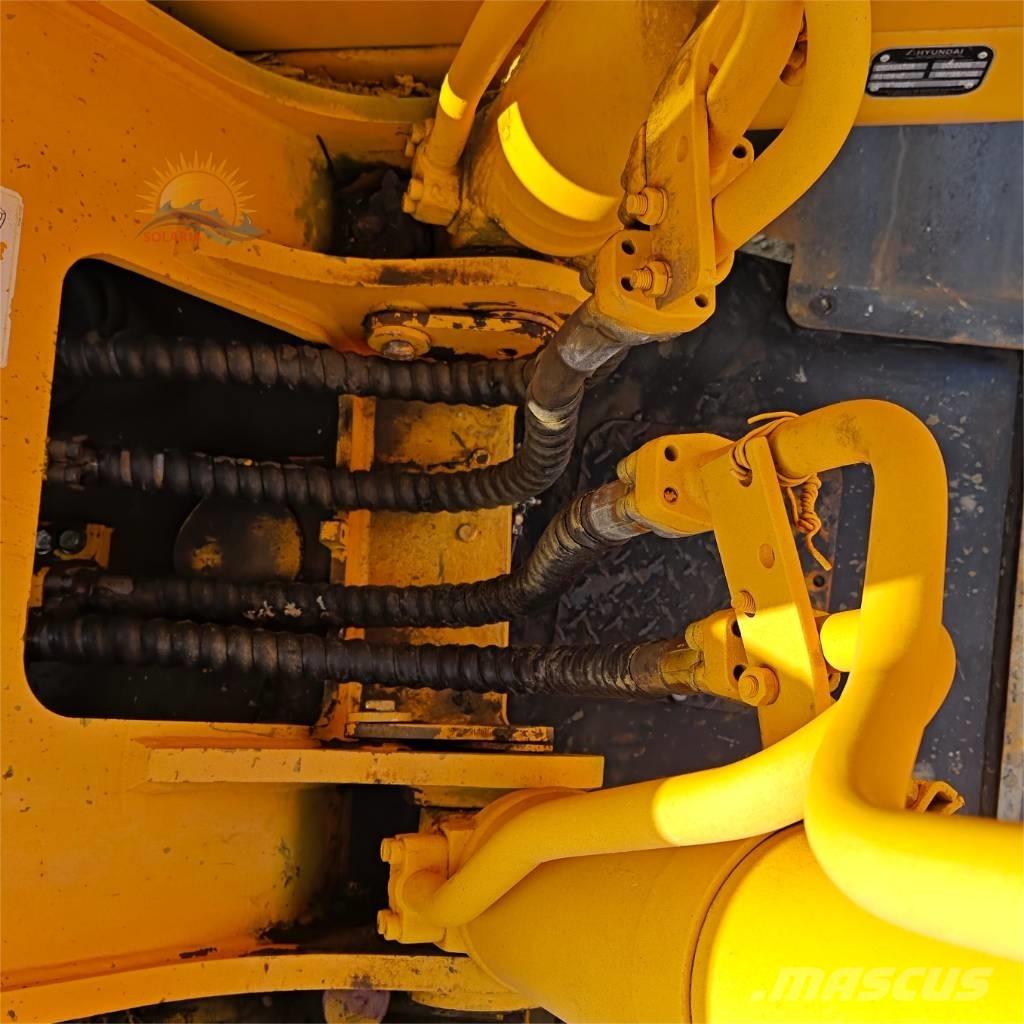 Hyundai Robex 210W-7 Gumikerekes kotrók