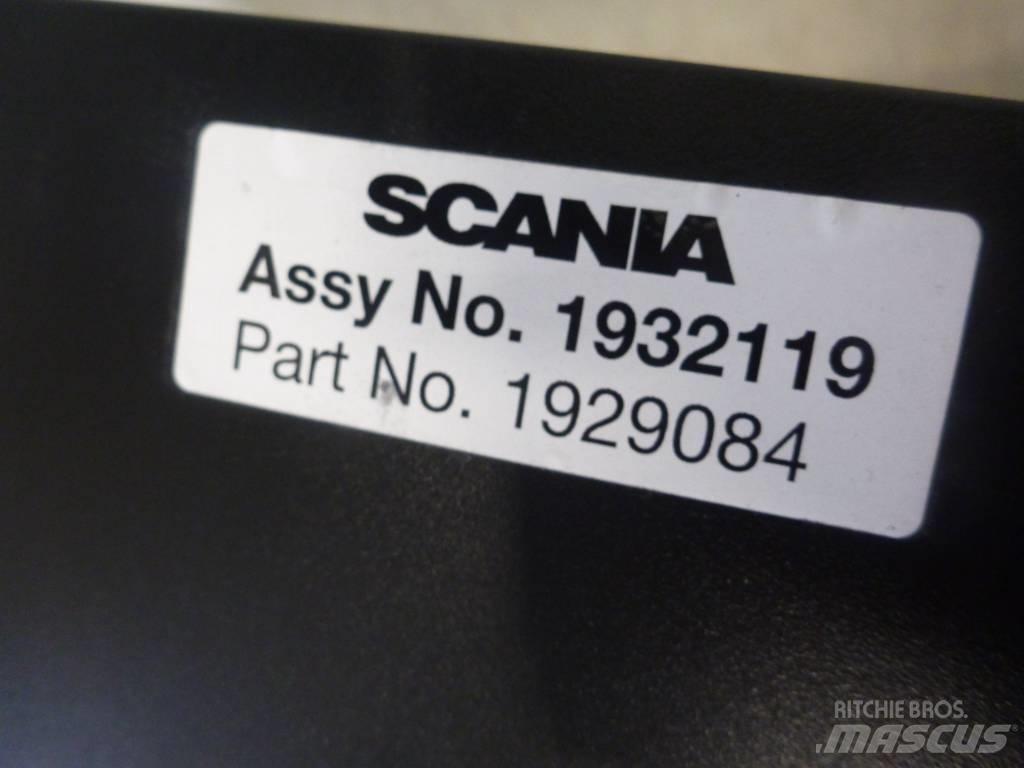 Scania R 730 Vezetőfülke és belső tartozékok