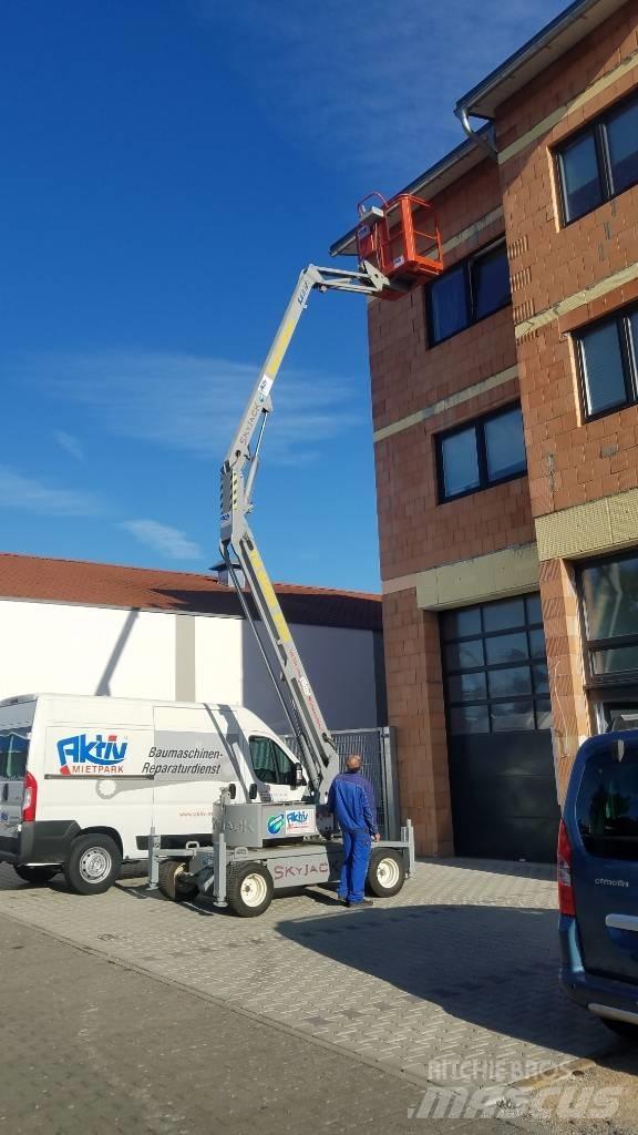 SkyJack SJKB 12 Karos emelők