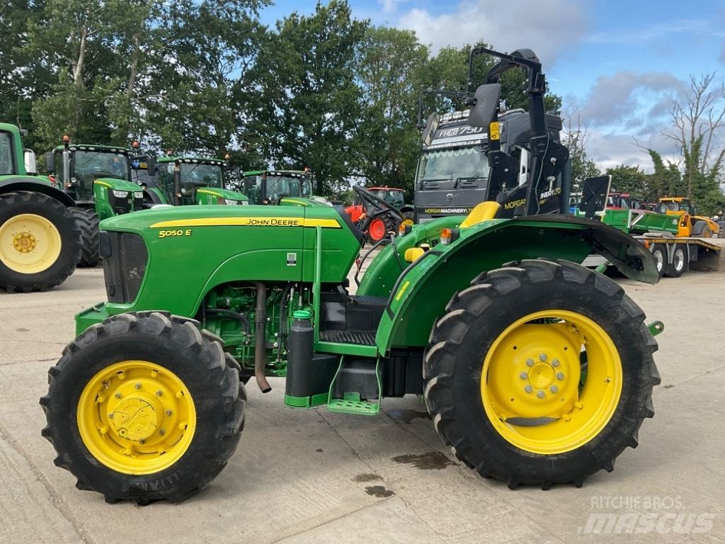 John Deere 5050E Traktorok