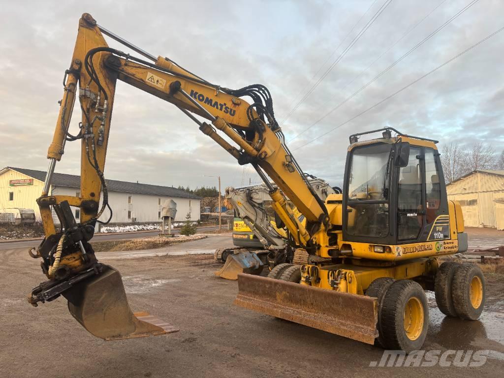 Komatsu PW 110 Gumikerekes kotrók