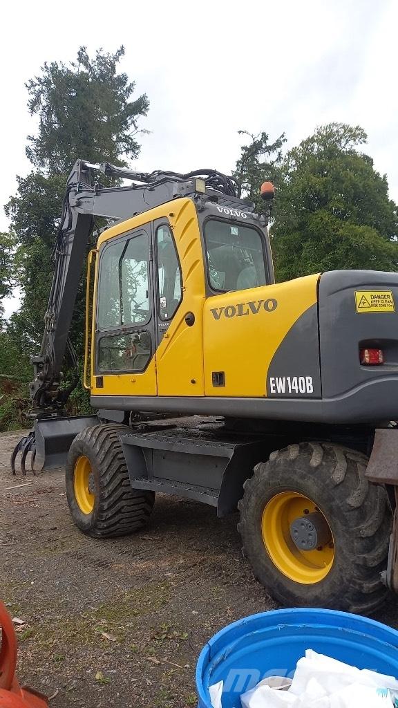 Volvo EW 140 B Gumikerekes kotrók