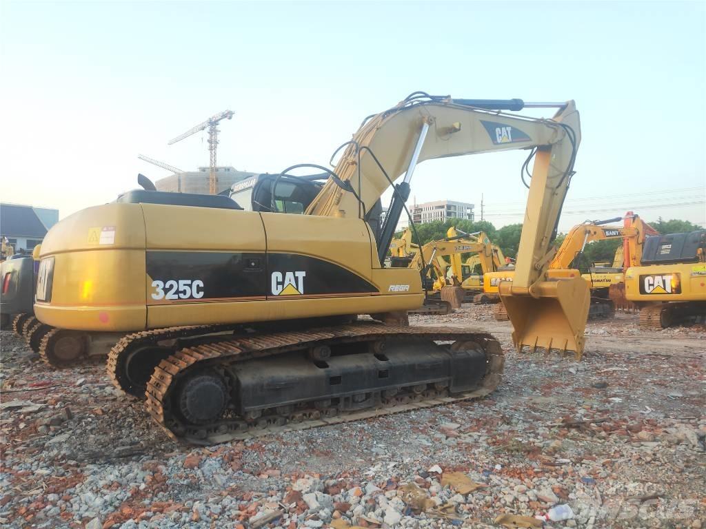 CAT 325 C Lánctalpas kotrók