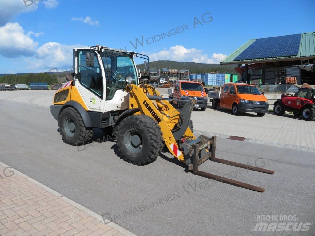 Liebherr L506C Gumikerekes homlokrakodók