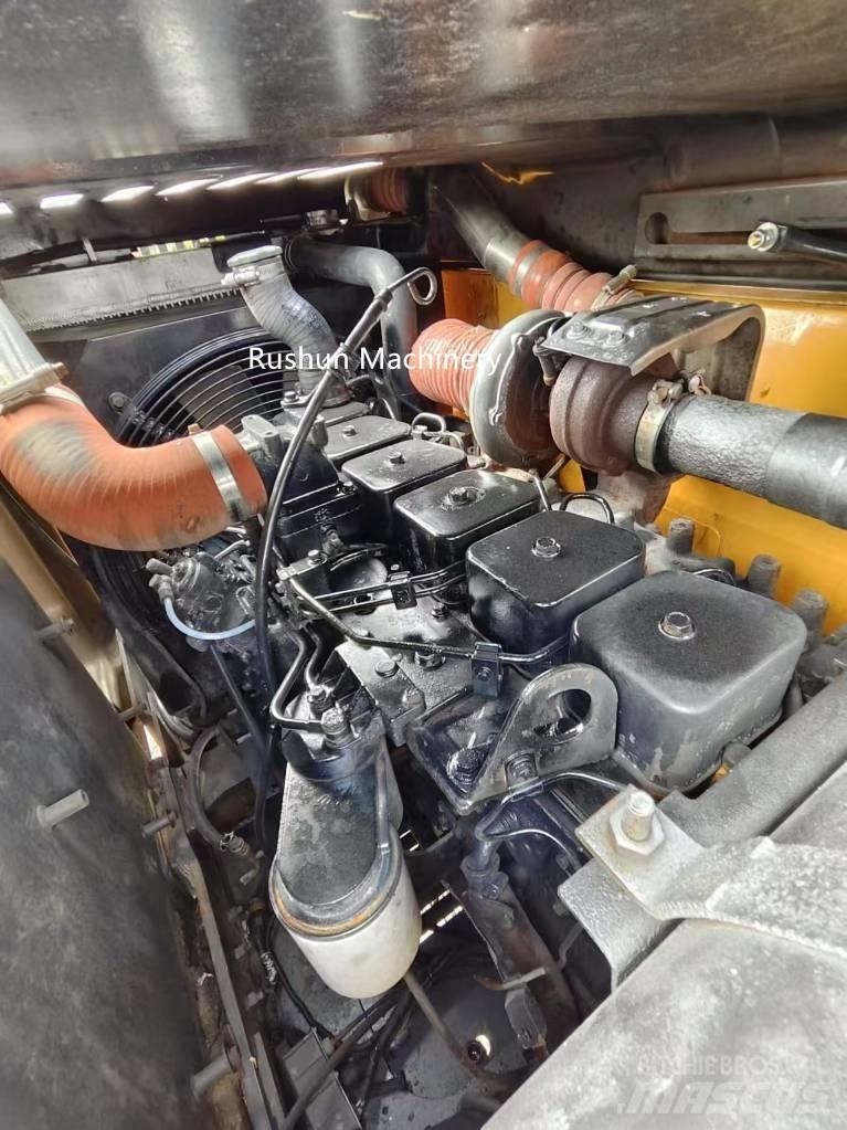 Hyundai 220LC-9S Közepes (midi) kotrók 7 t - 12 t