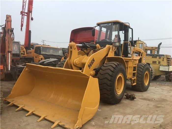CAT 966 H Gumikerekes homlokrakodók