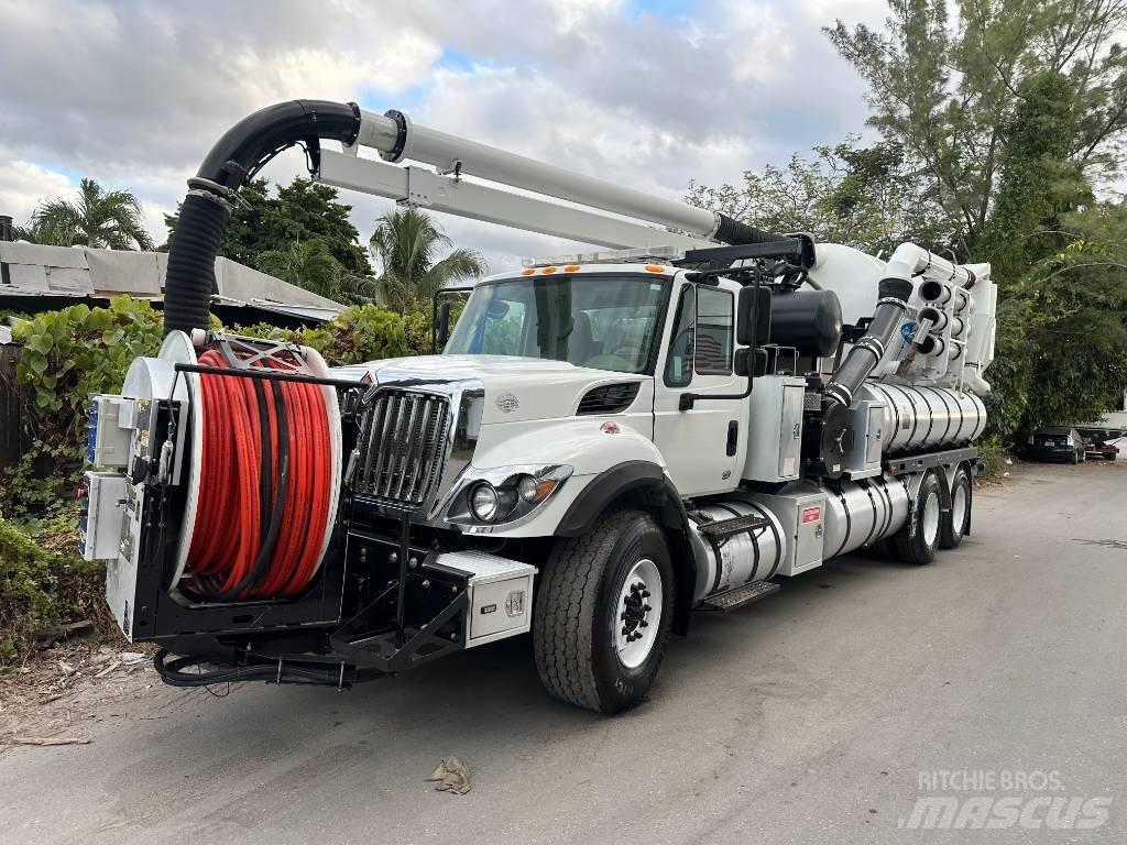 International 7500 Vákuum teherautok