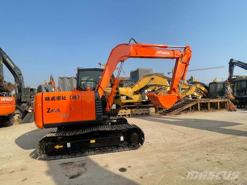 Hitachi ZX 70 Közepes (midi) kotrók 7 t - 12 t