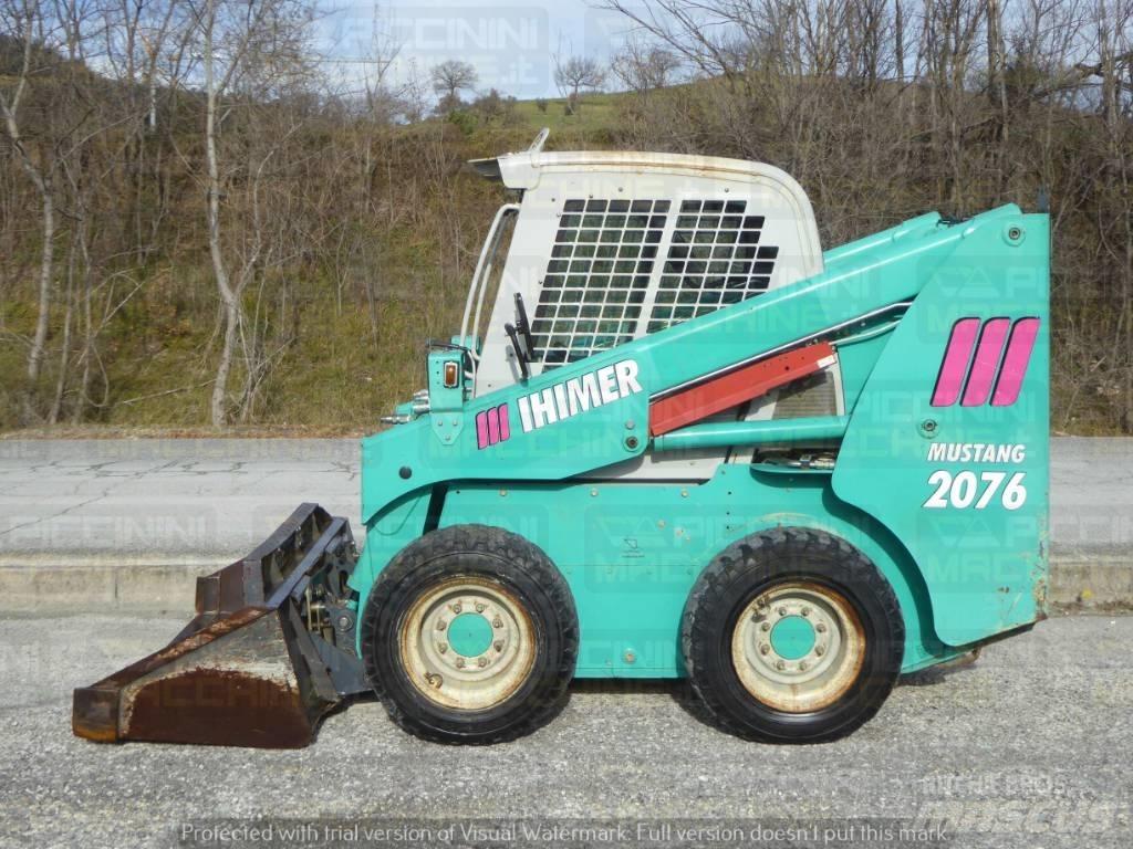 IHI Mustang 2076 Kompaktrakodók