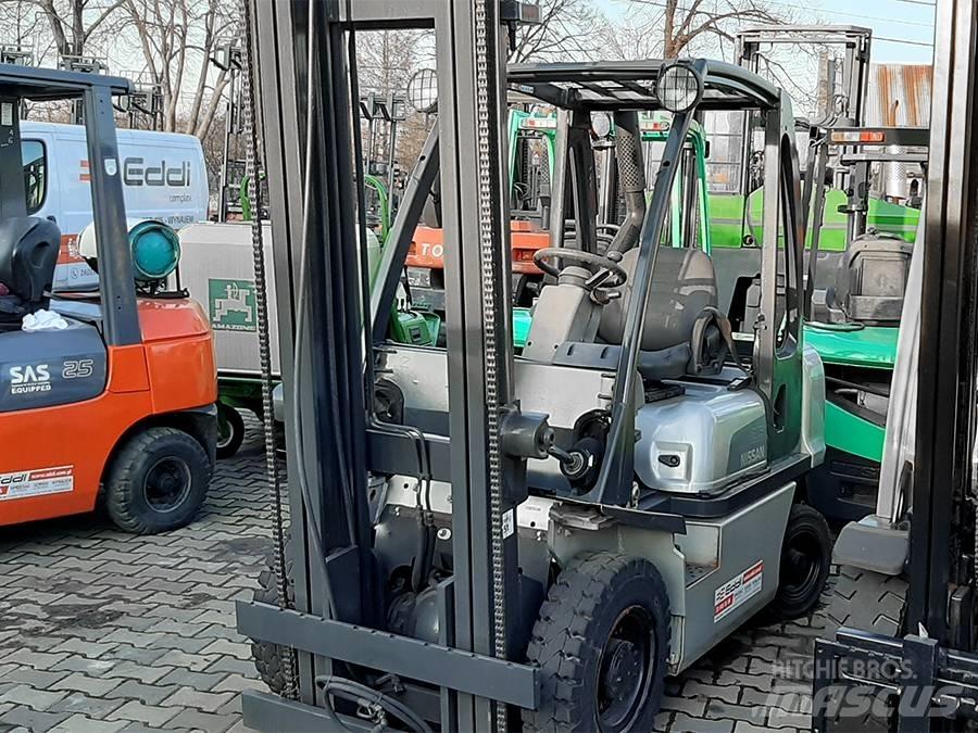 Nissan Y1D2A25Q Dízel targoncák