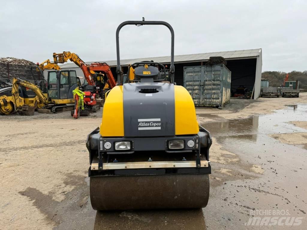 Dynapac CC 1200 Ikerdobos hengerek
