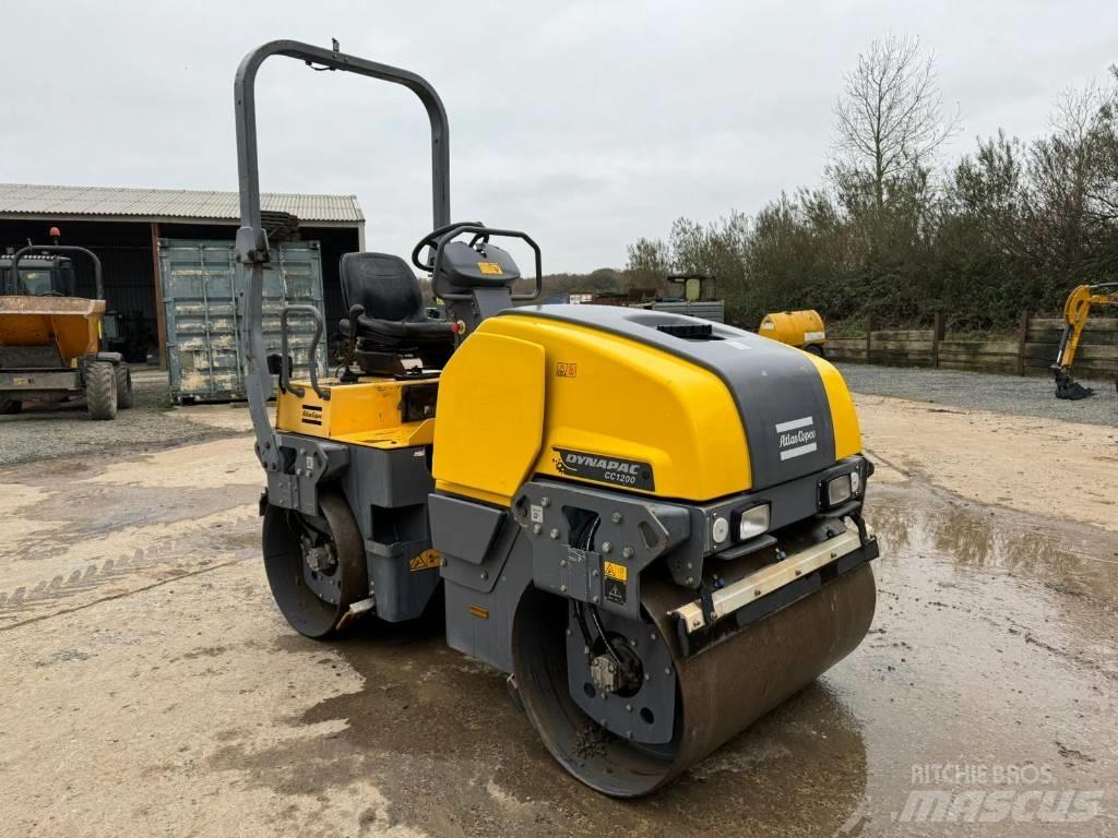 Dynapac CC 1200 Ikerdobos hengerek