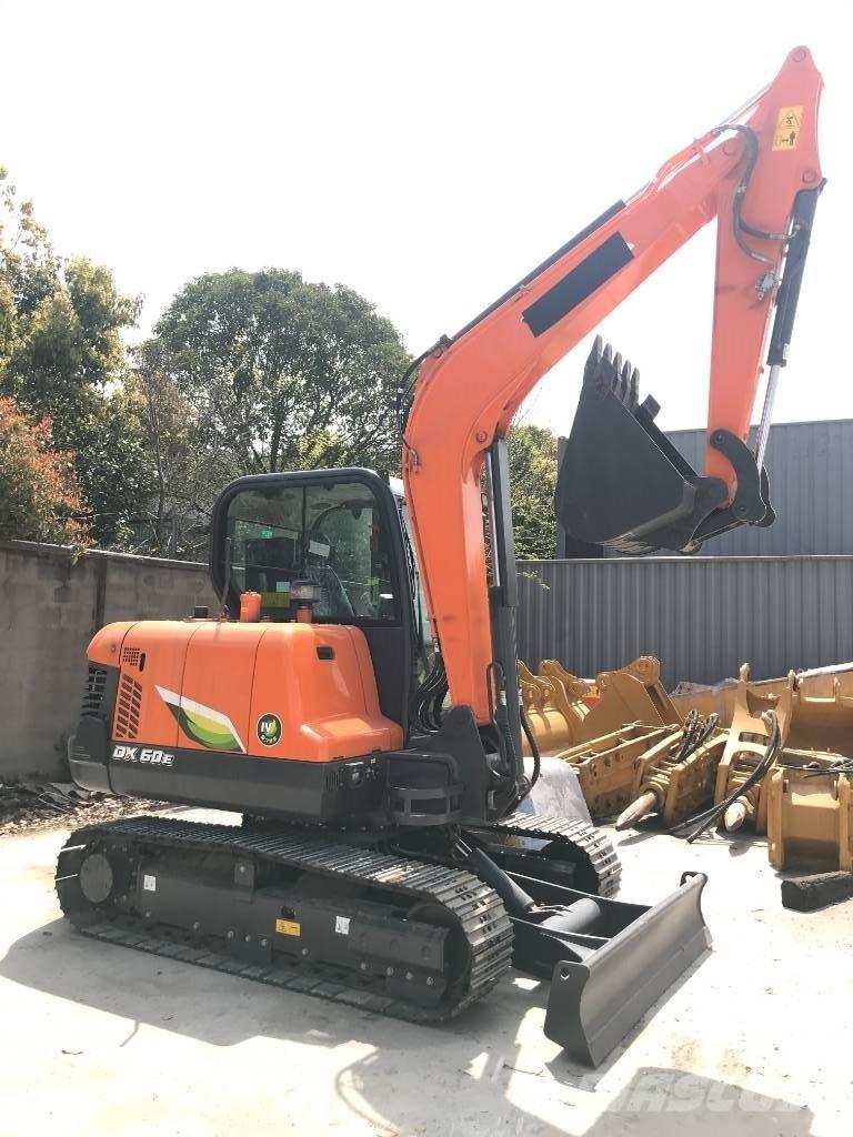 Doosan DX 60-9 C Lánctalpas kotrók