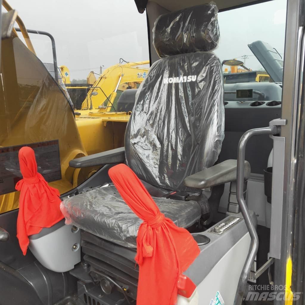 Komatsu PC200-8 Lánctalpas kotrók