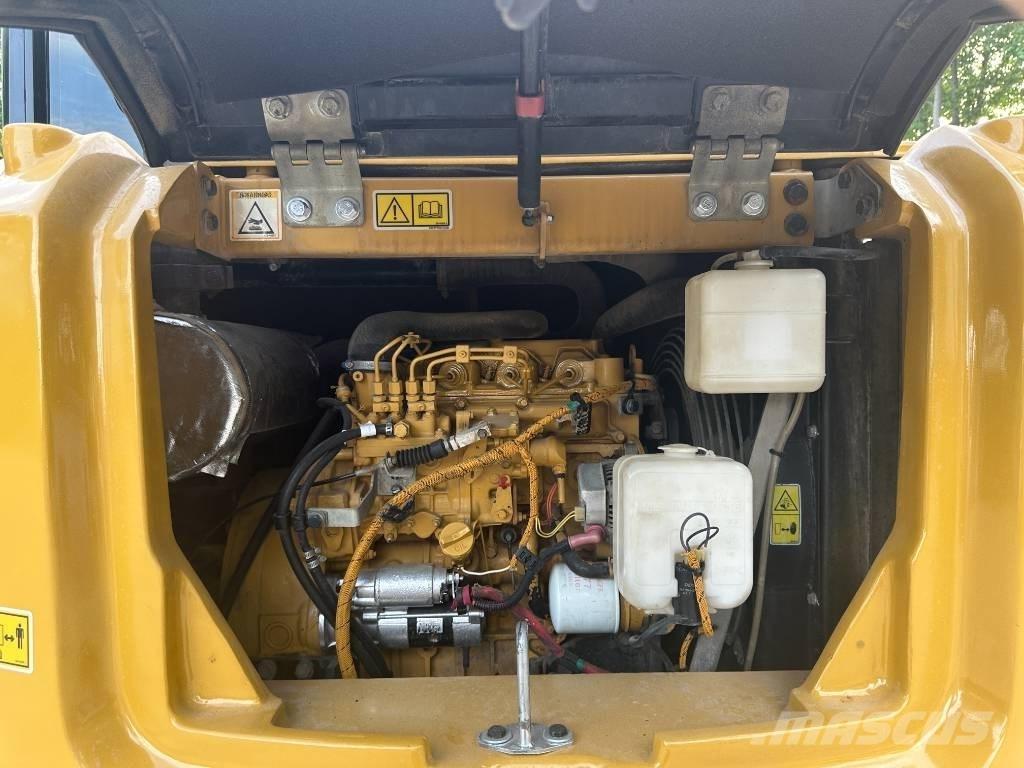 CAT 307E2 Lánctalpas kotrók
