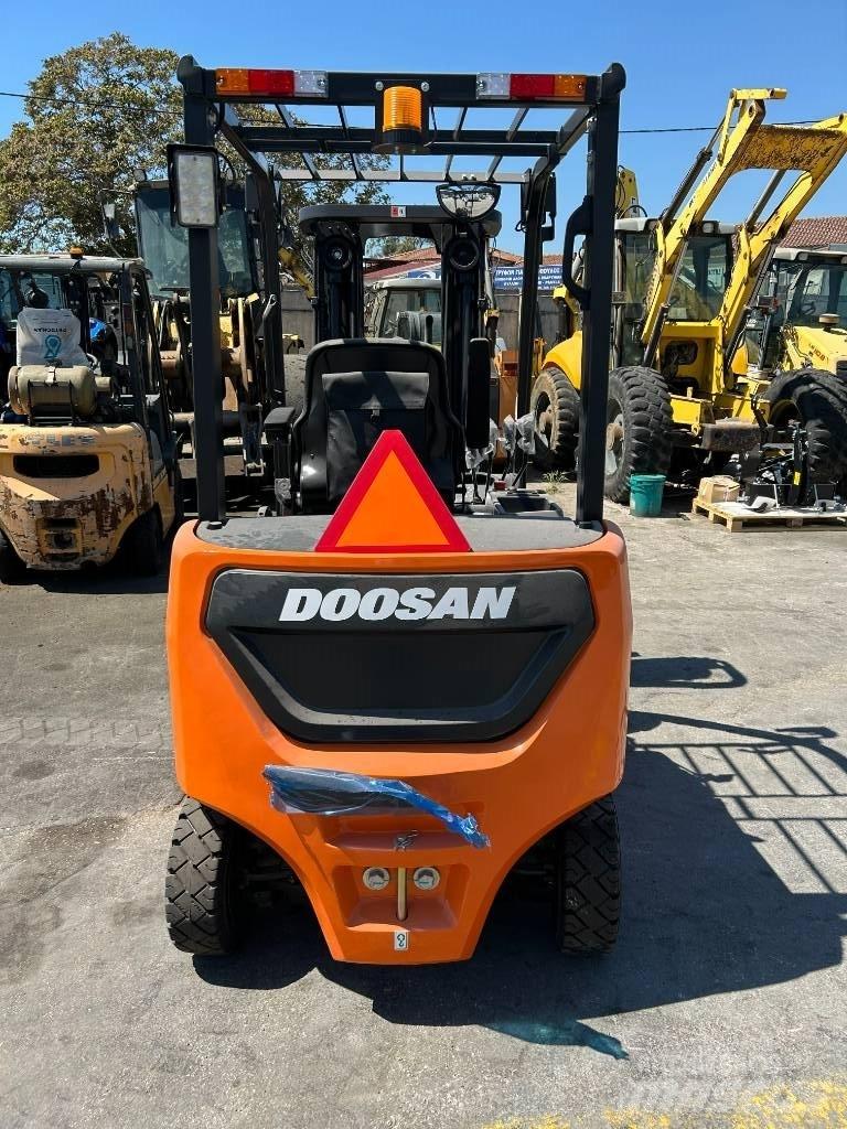 Doosan B 25 NS Elektromos targoncák