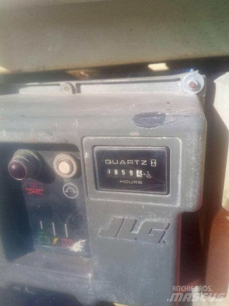 JLG 1930 ES Ollós emelők