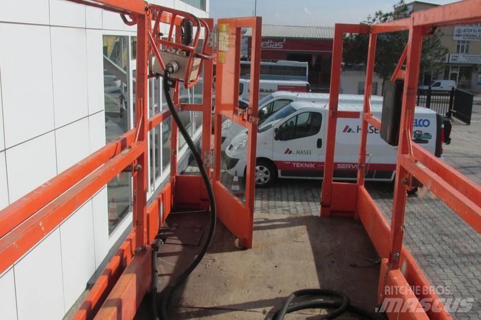 JLG 180-12 Ollós emelők
