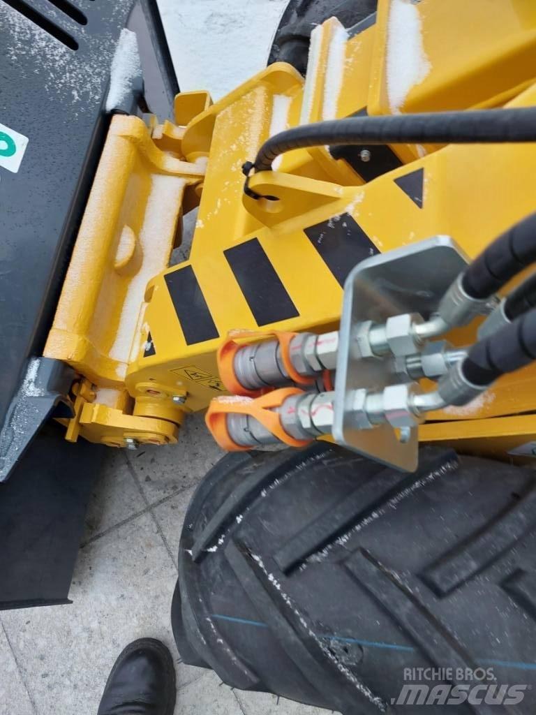  Maxload 950 Univerzális rakodók