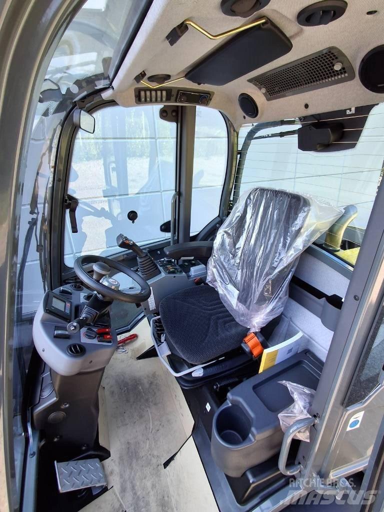 Wacker Neuson WL 70 Gumikerekes homlokrakodók
