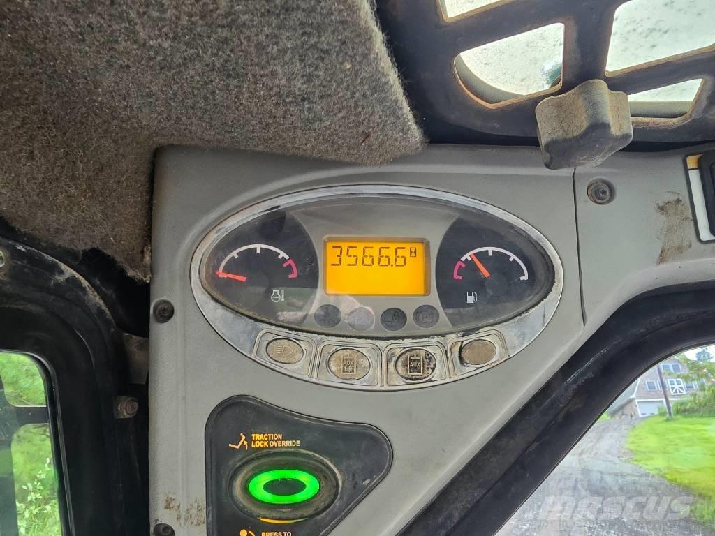 Bobcat T 320 Kompaktrakodók