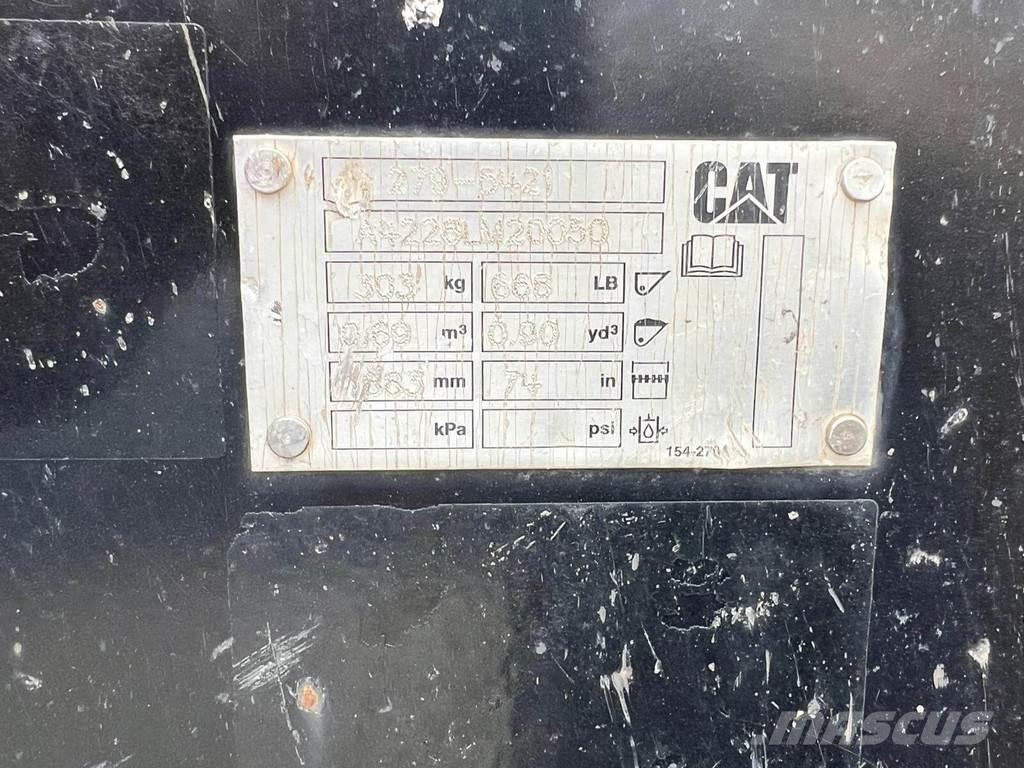 CAT 226D Kompaktrakodók
