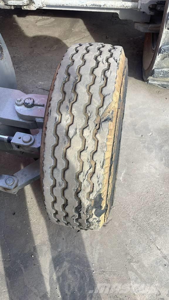 Genie Z 45/25 J DC Karos emelők