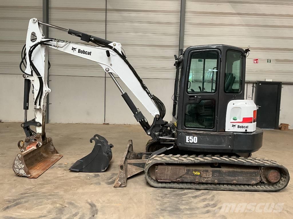 Bobcat E 50 EM Mini kotrók < 7t