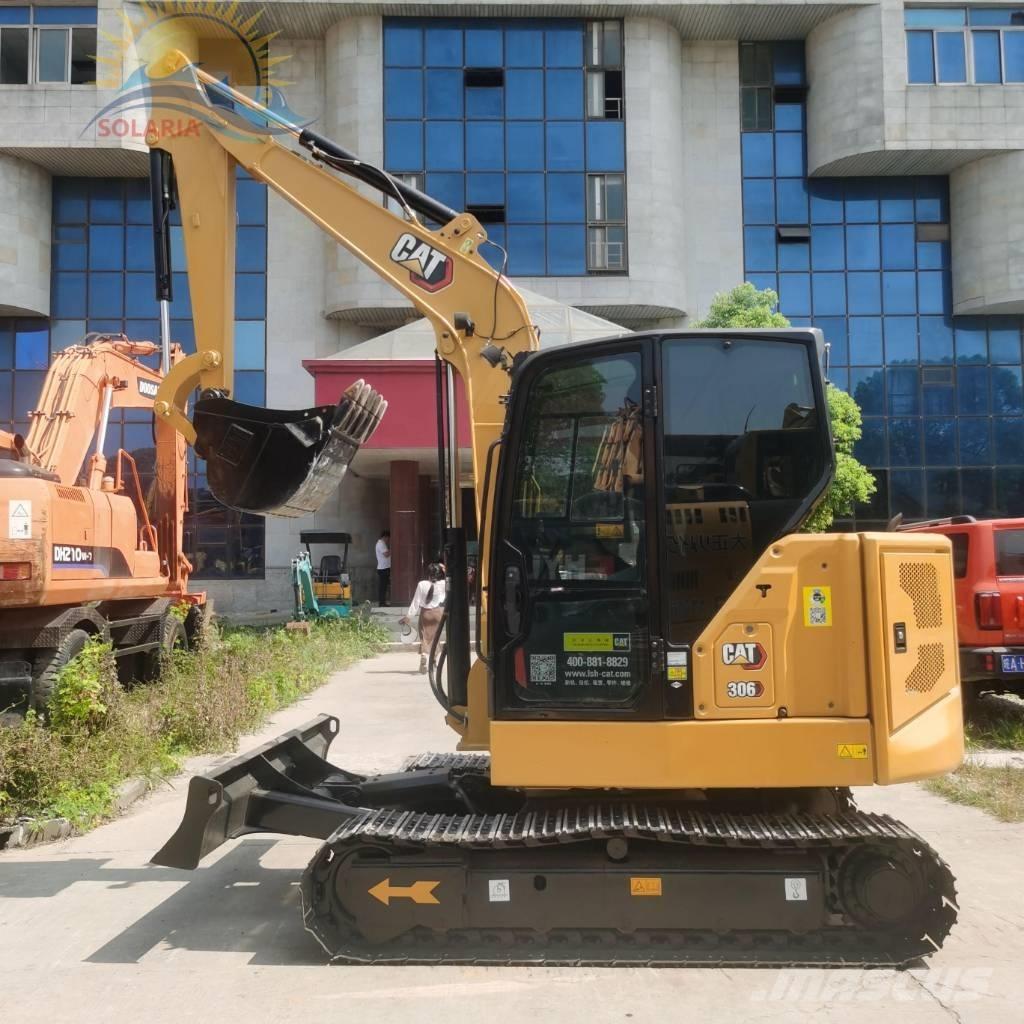 CAT 306 Mini kotrók < 7t