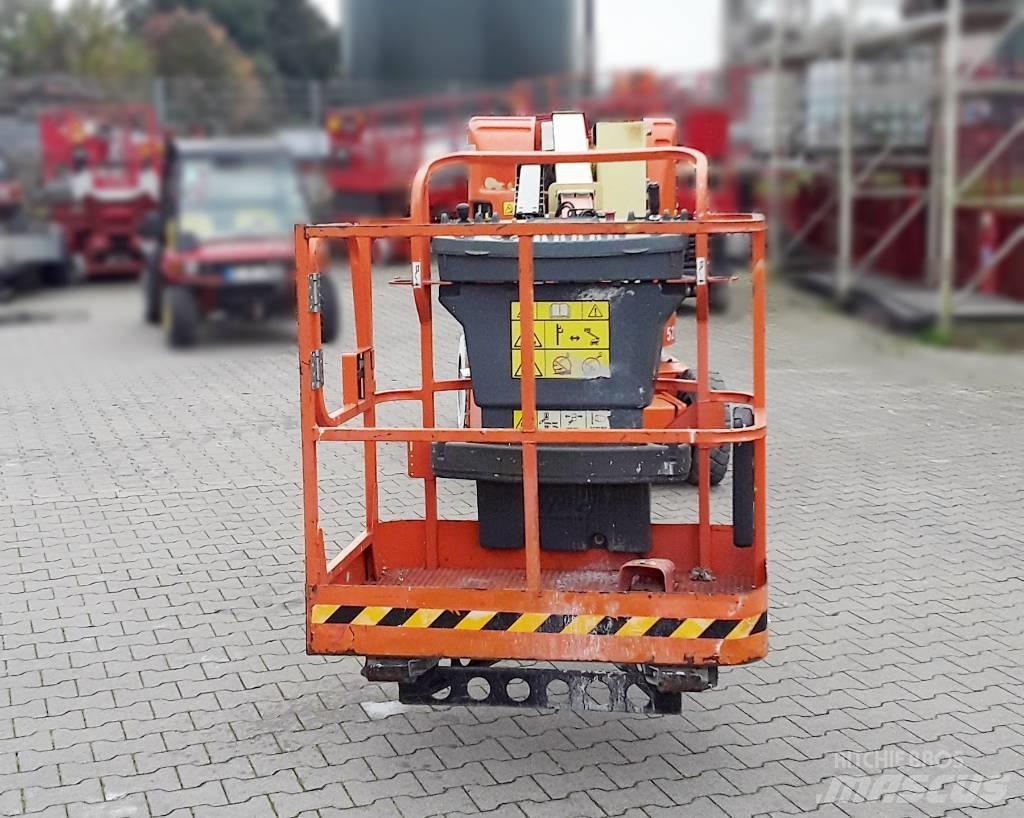 JLG E 300 AJP Karos emelők