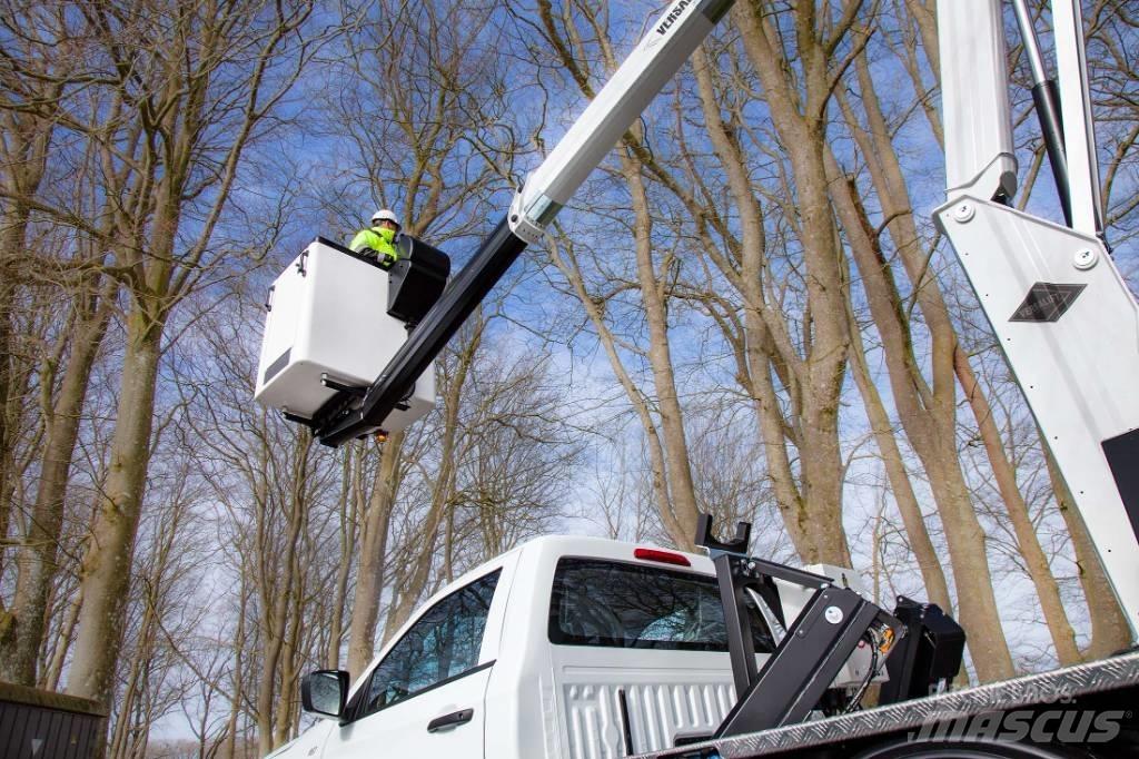 VERSALIFT VTA-135-H Teherautóra szerelt emelők és állványok