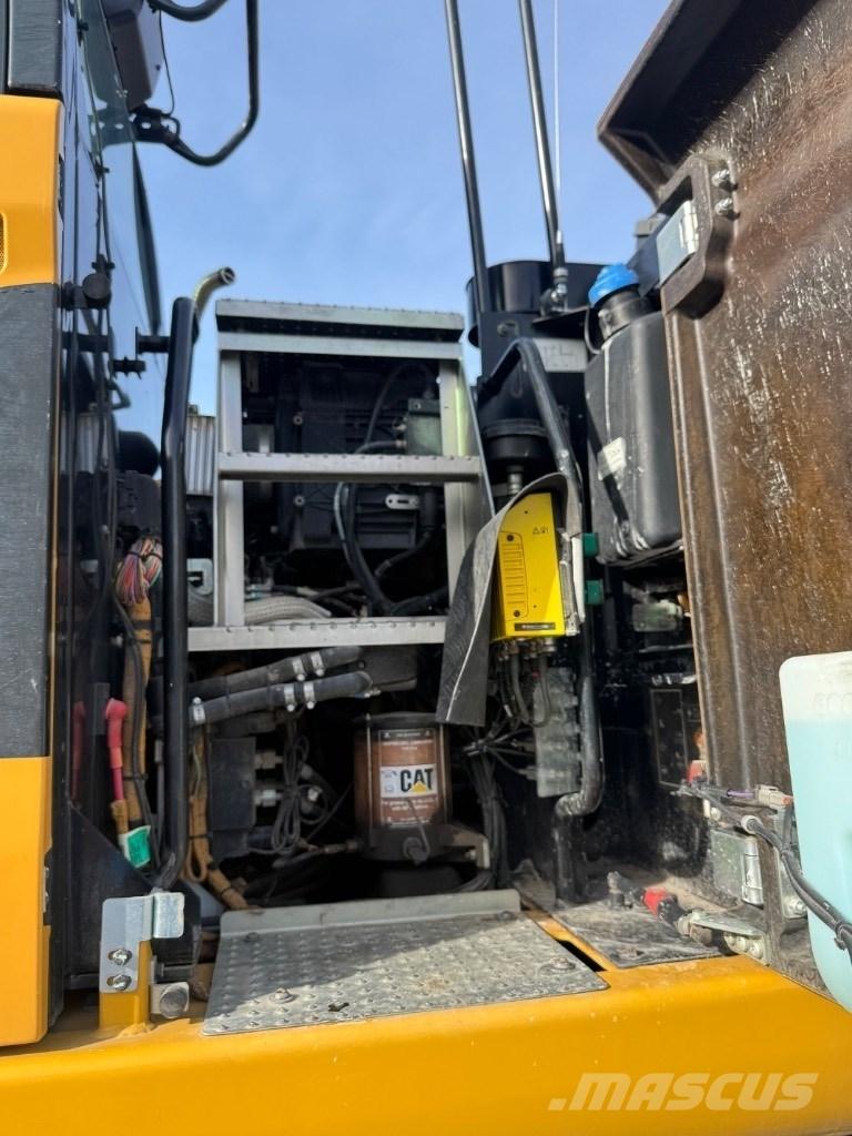 CAT 314 F Gumikerekes kotrók