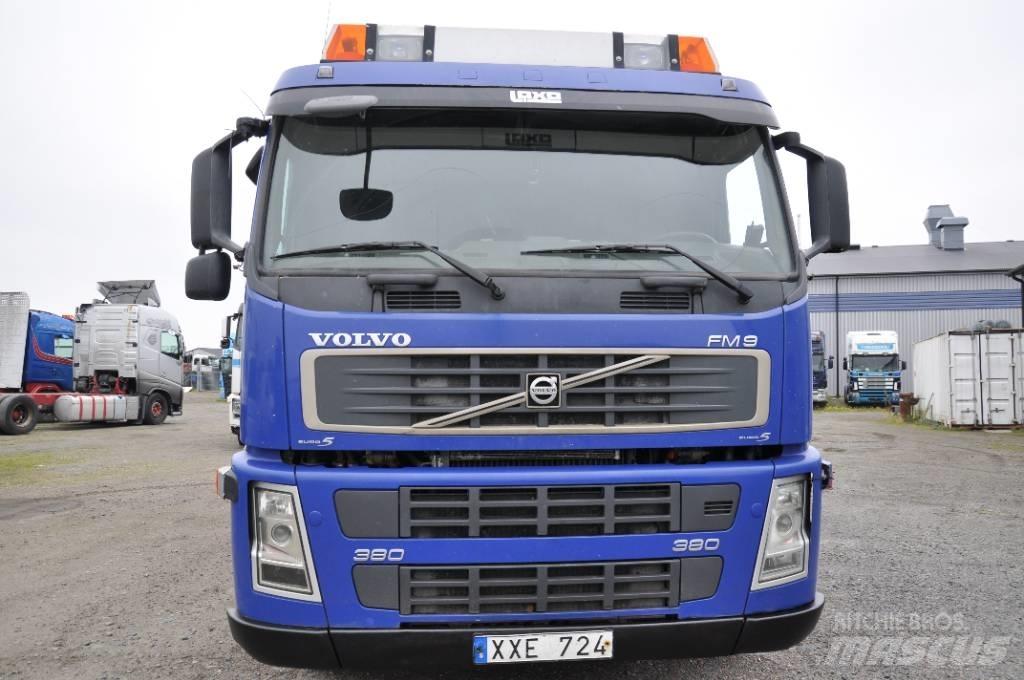 Volvo FM-380 6*2 Hidraulikus konténerszállító