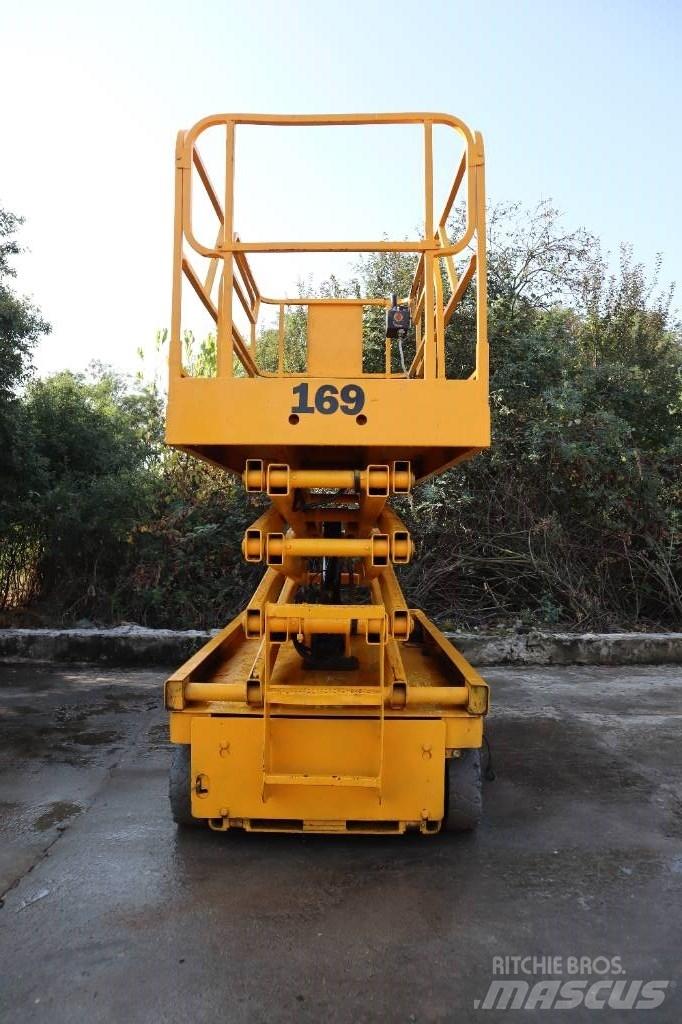 Haulotte Compact 10 Ollós emelők