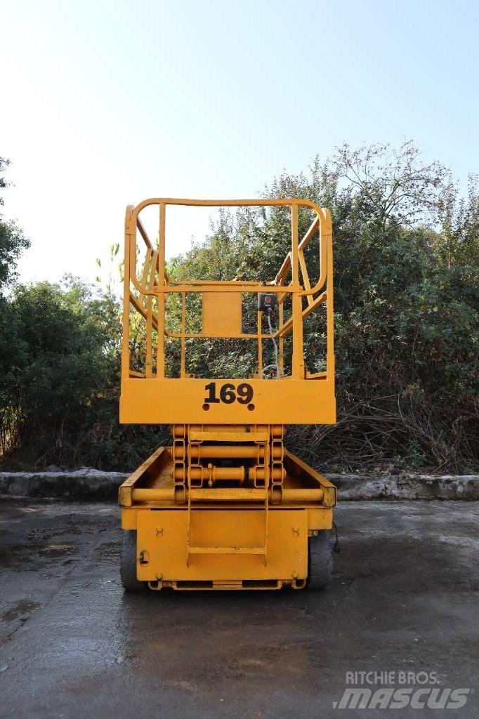 Haulotte Compact 10 Ollós emelők