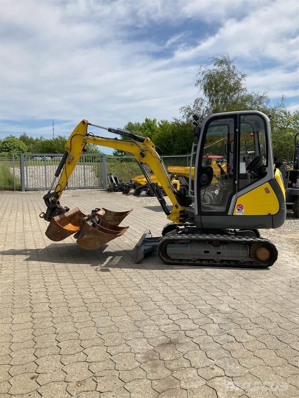 Wacker Neuson ET24 Mini kotrók < 7t