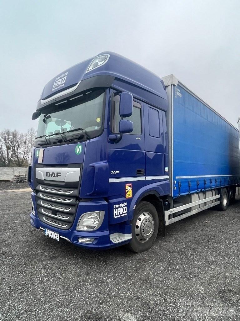 DAF Xf 106 FAR Elhúzható ponyvás