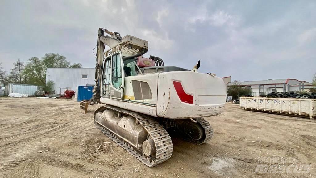Liebherr R 924 Lánctalpas kotrók
