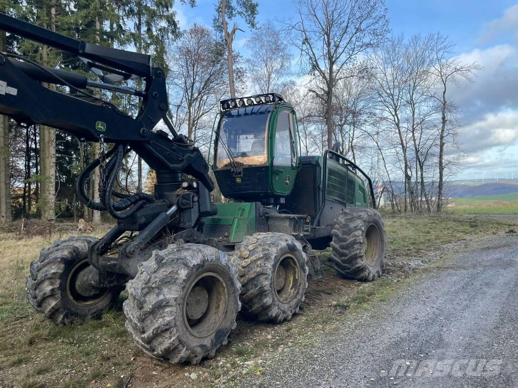 John Deere 1470 G Betakarítók