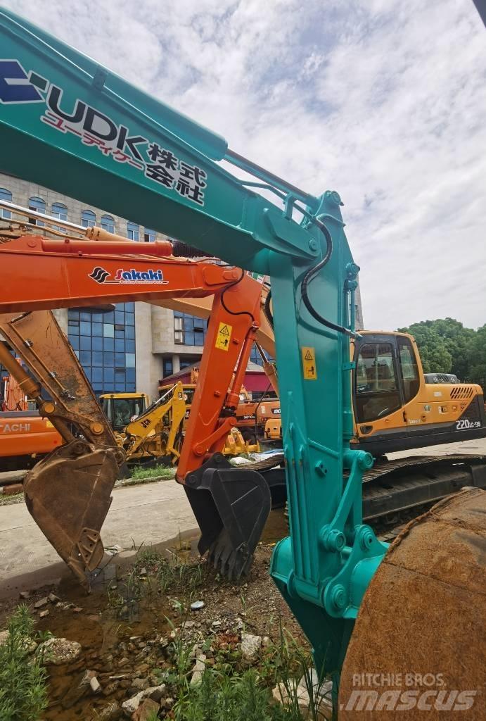 Kobelco SK 75 Közepes (midi) kotrók 7 t - 12 t